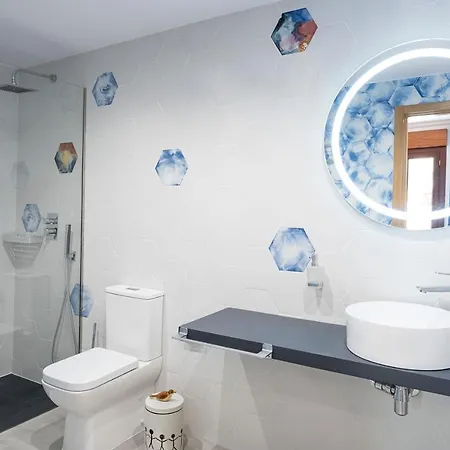 Tadawn Literary Coliving Panzió *