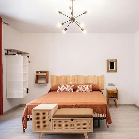 Tadawn Literary Coliving Panzió *