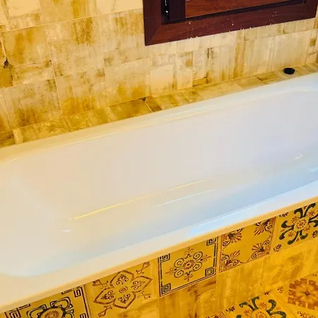 Couette-café Tadawn Literary Estepona