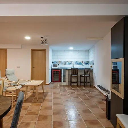 Bed & Breakfast Tadawn Literary Coliving *